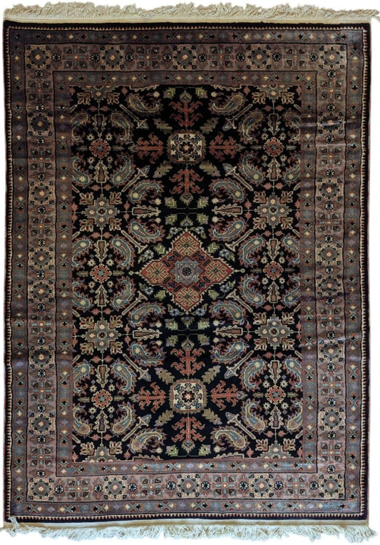 Handmade Persian Nain Rug – 4.5x6 ft | Floral Medallion | Wool & Silk (Sn:6691)