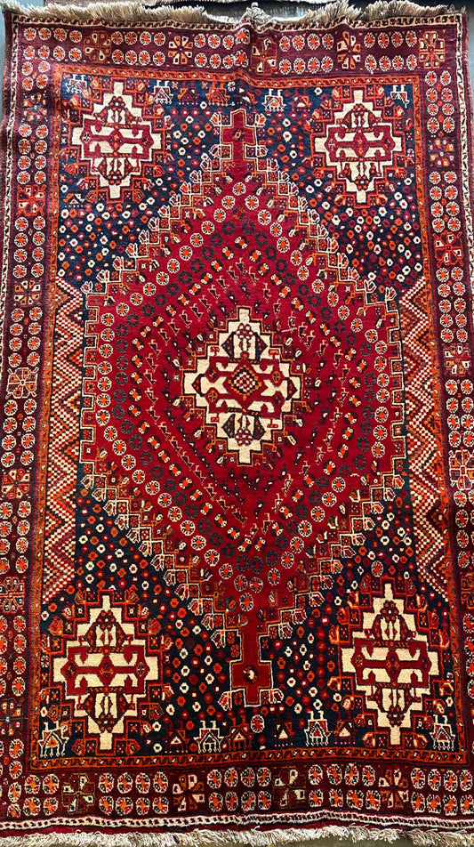 Handmade 5x8 Feet Vintage Qashqai Persian Rug (SN: 2467)