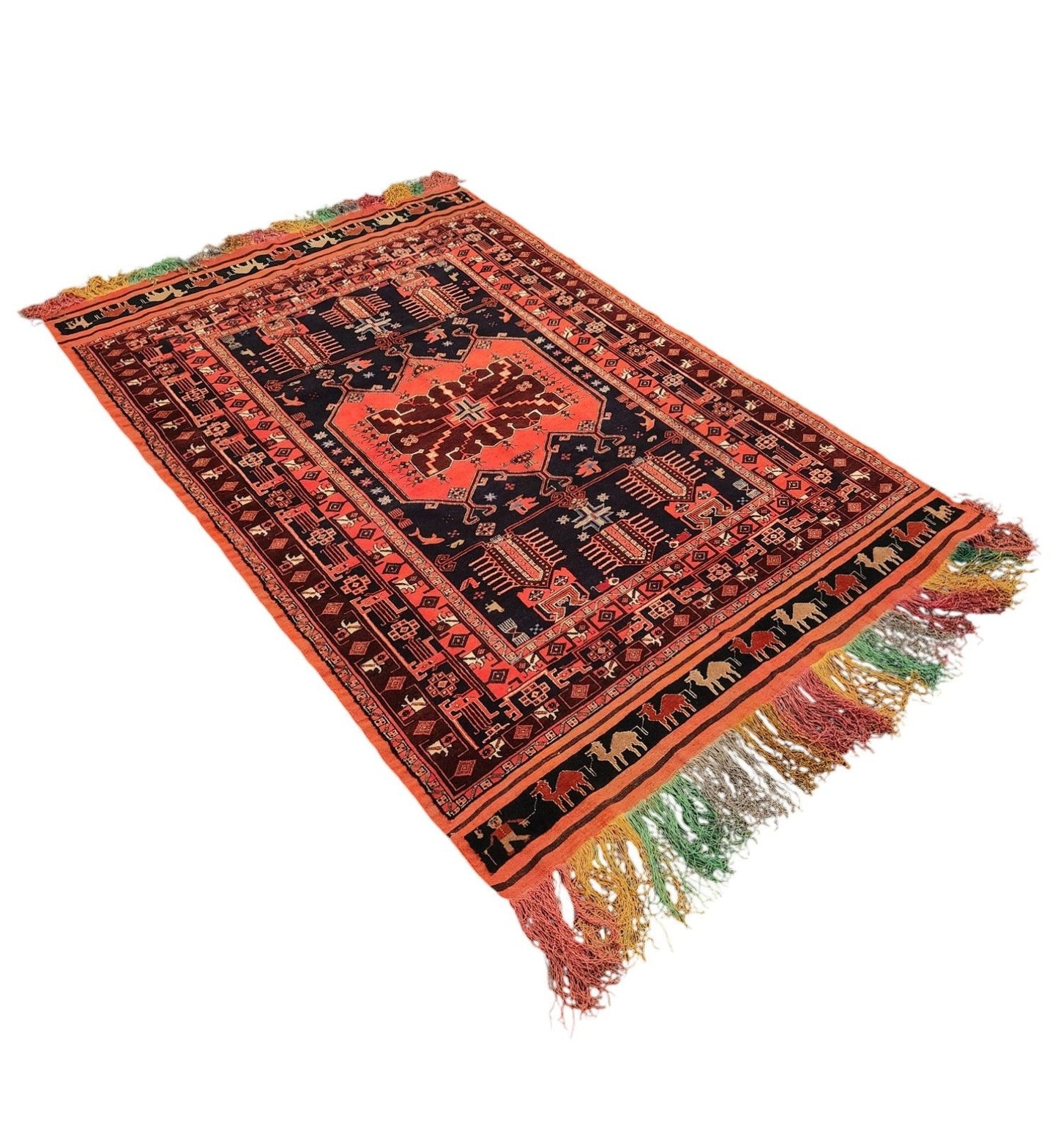 Persian Qashqai Tribal Rug – Hand-Knotted Wool Masterpiece | 4.5 x 7.0 Feet (Sn:3172)