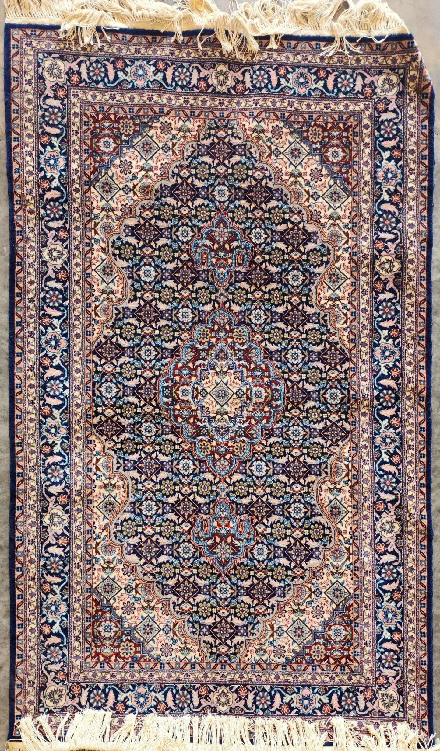 Handmade Persian Black Tabriz Rug – Floral Medallion (SN:3876)