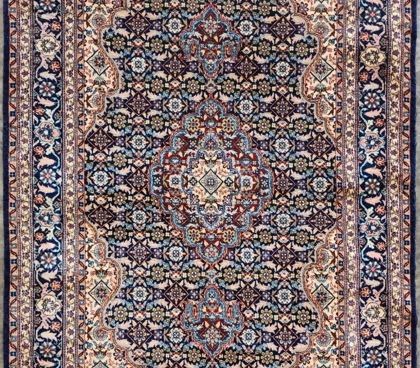 Handmade Persian Black Tabriz Rug – Floral Medallion (SN:3876)