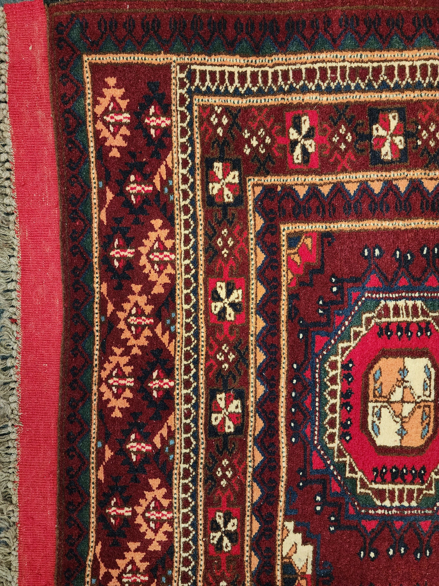 Vintage Red Bokhara Handmade Wool Rug – 4x6 Feet(Sn:3614)
