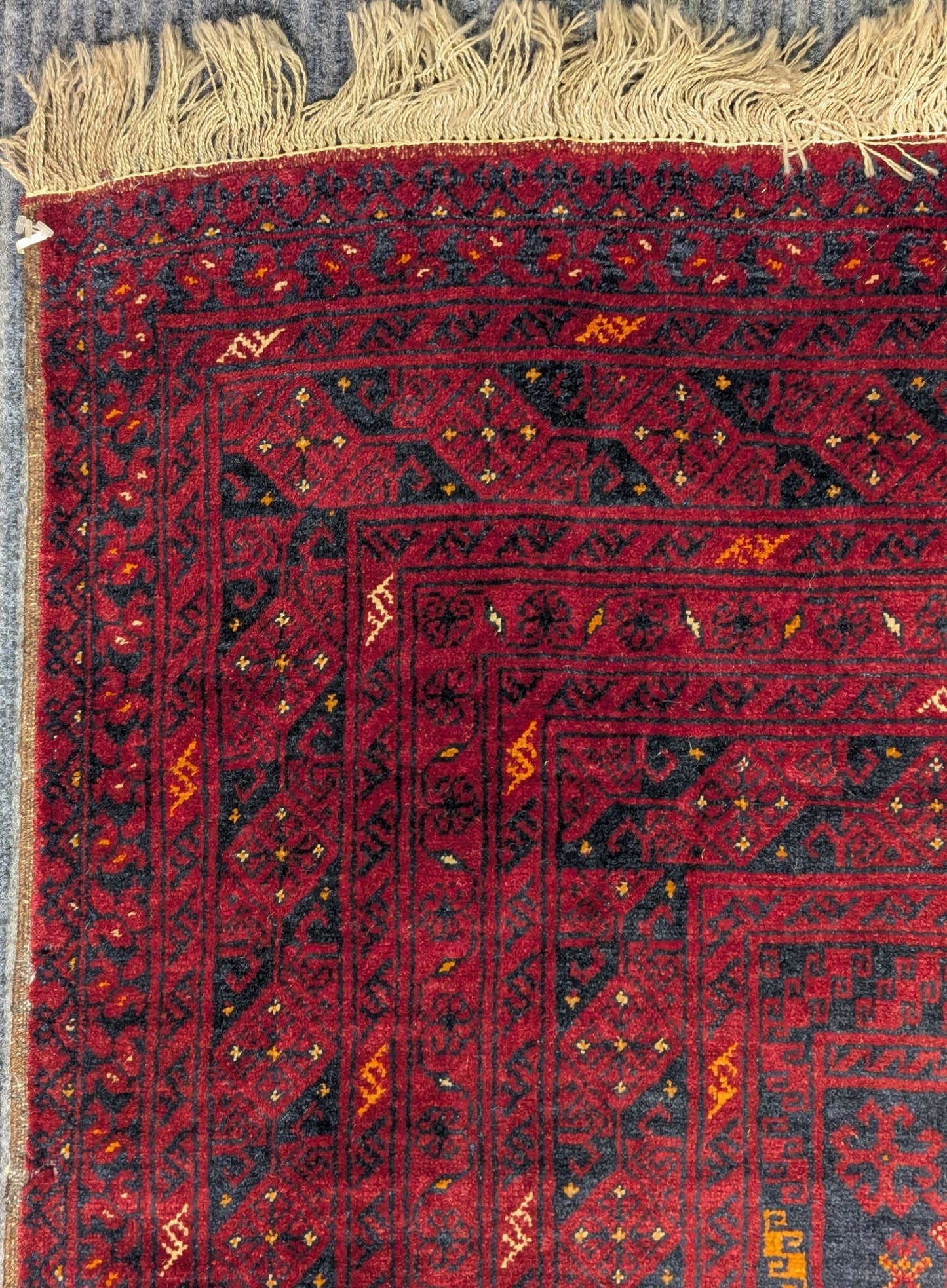 Vintage Turkmen Bokhara Rug – 7x10 ft – Deep Red Tribal Guls(sn:6044)