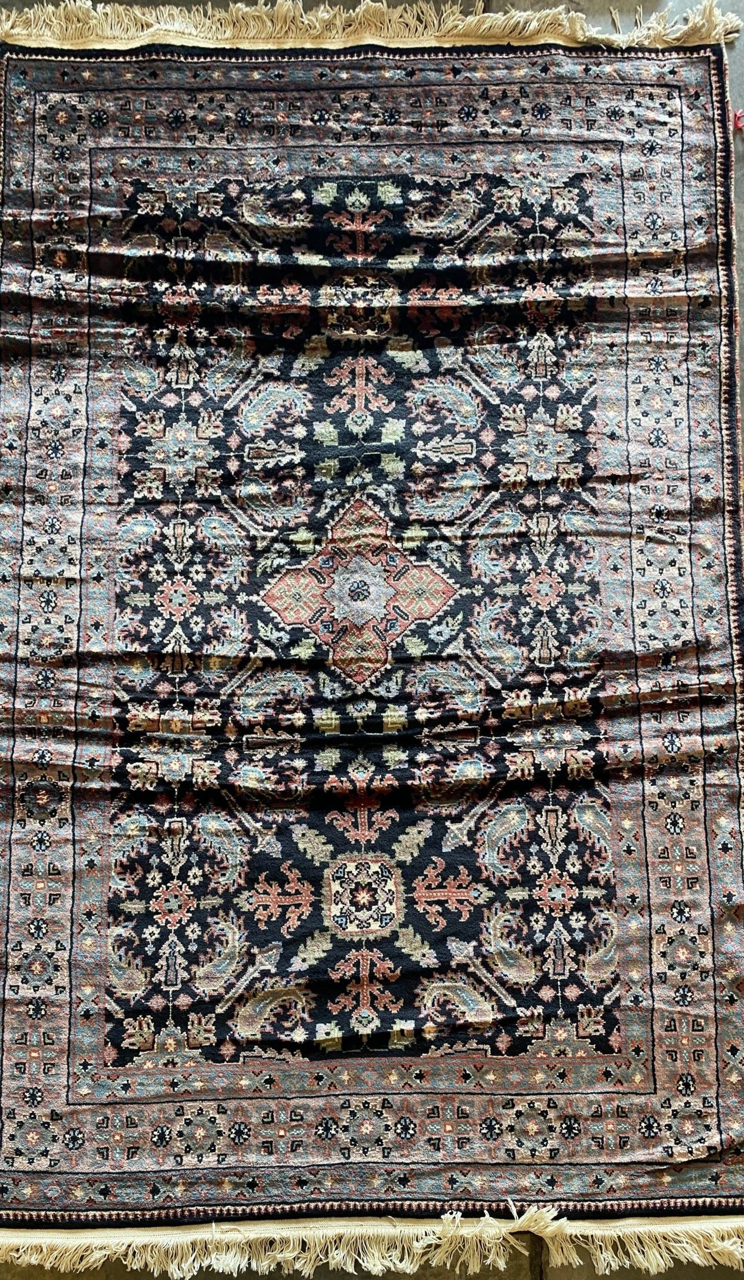 Handmade Persian Nain Rug – 4.5x6 ft | Floral Medallion | Wool & Silk (Sn:6619)