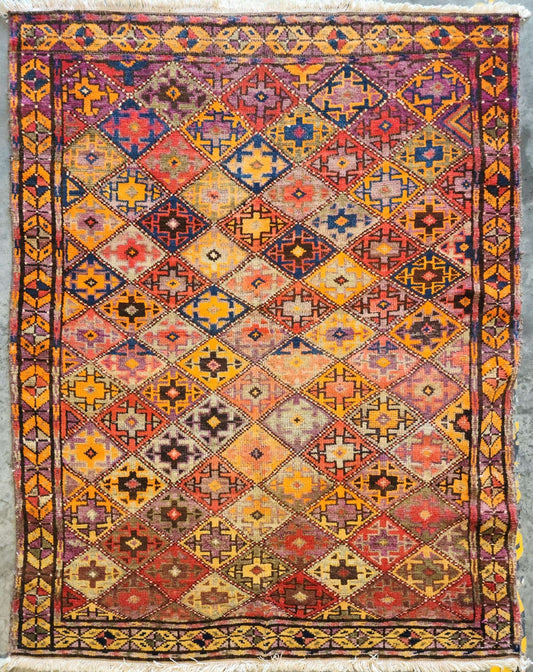 Vintage Handwoven Kilim – Tribal Geometric Flatweave – 3x5 ft(Sn:7415)