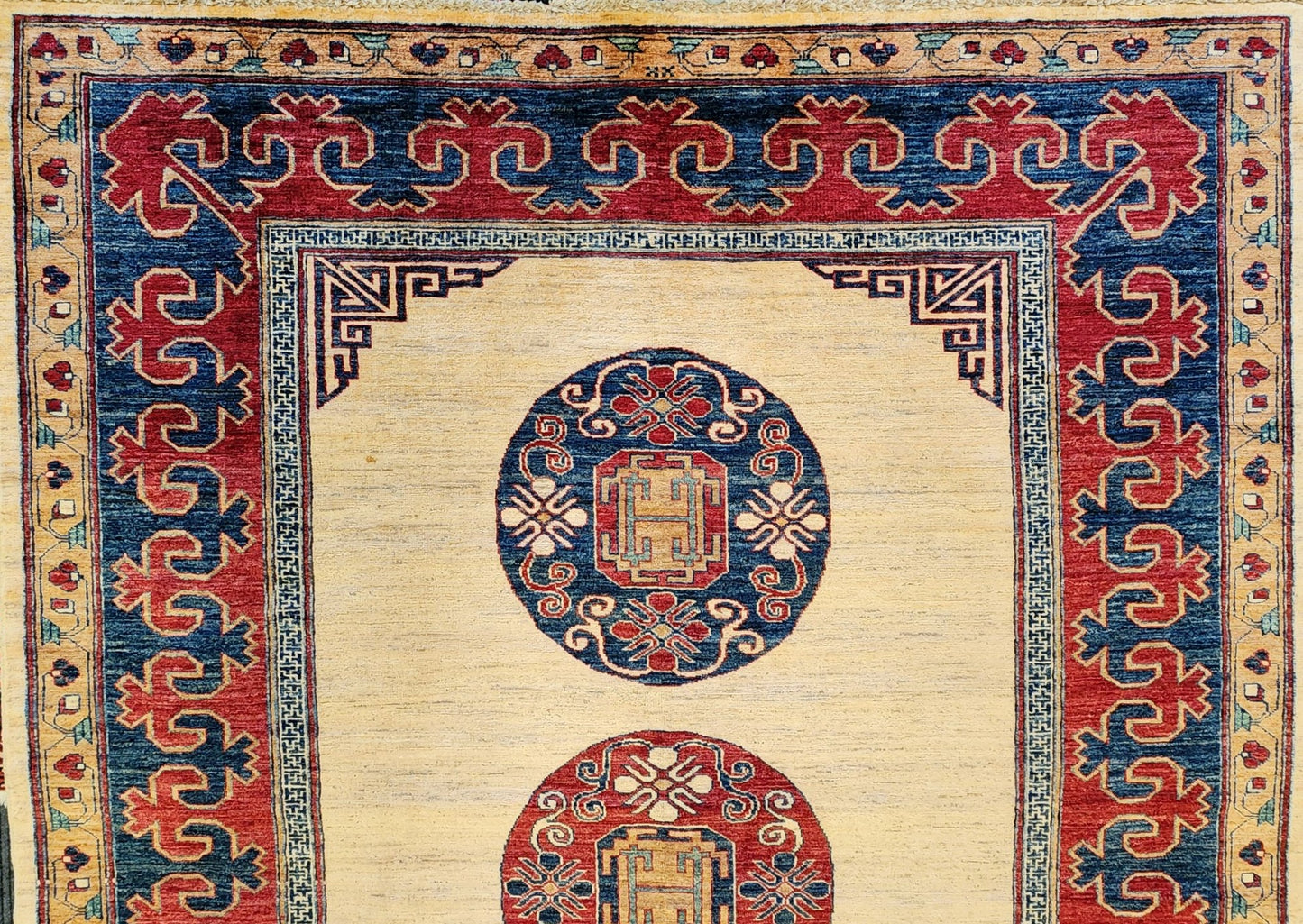 Handmade 7x10 Feet Cream Kazak Tribal Rug (SN:7524)