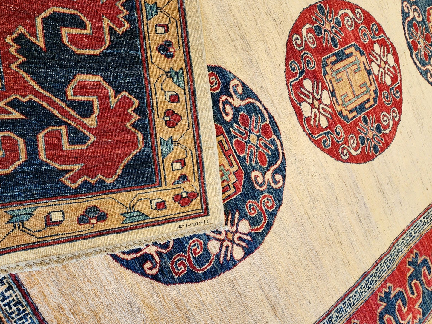 Handmade 7x10 Feet Cream Kazak Tribal Rug (SN:7524)