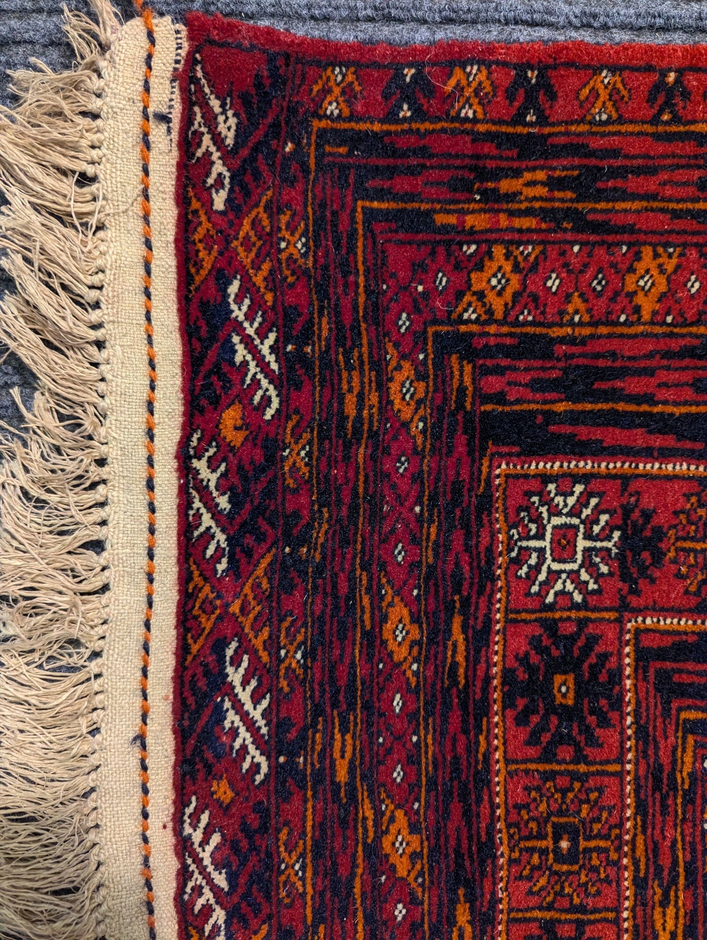 Vintage Red Bokhara Handmade Carpet |4x6.3 Feet (Sn:3825)