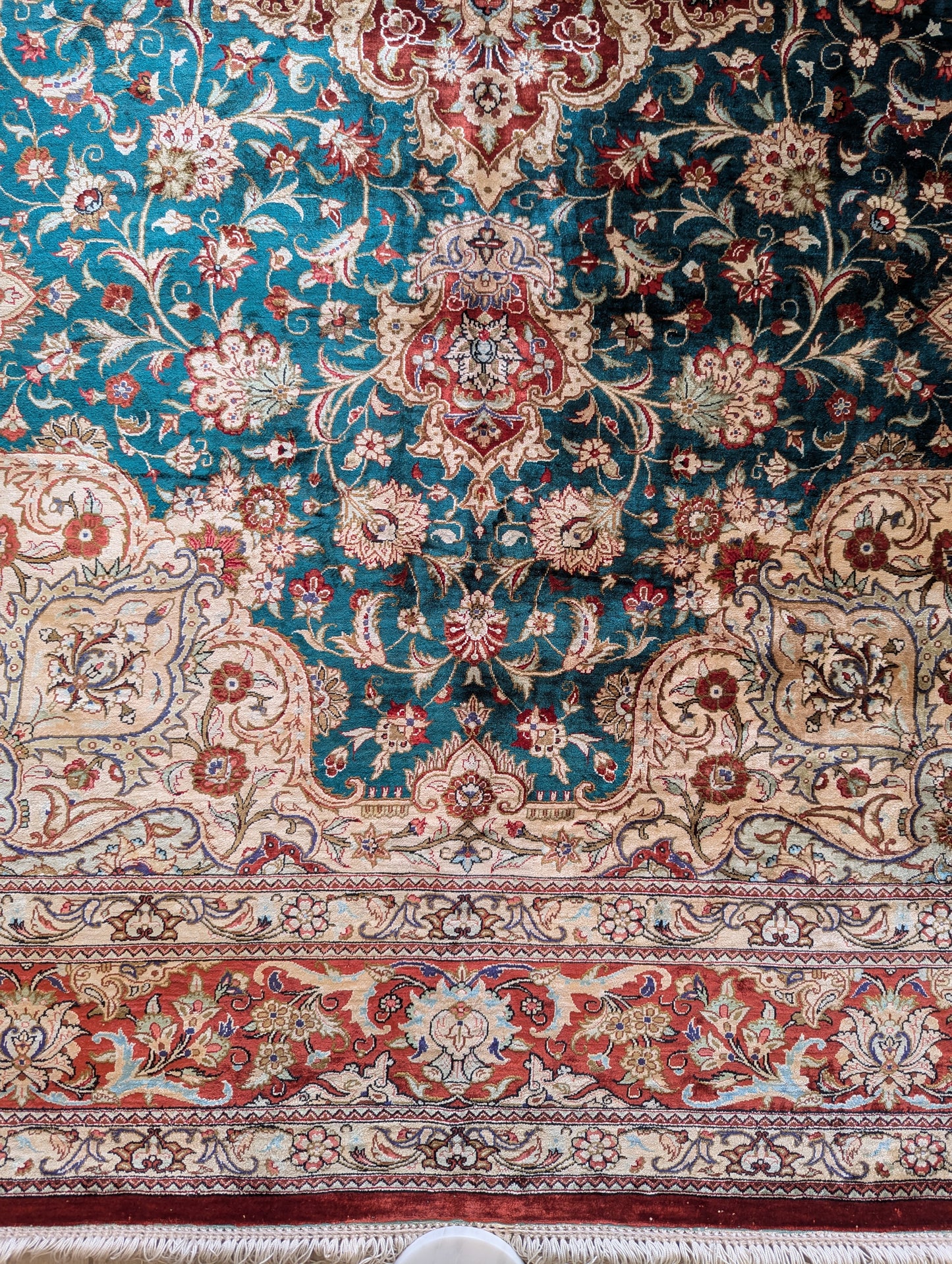 Vintage Green Qom Handmade Persian Rug – 4.5 x 7 Feet | Silk-Wool Blend(Sn:8296)