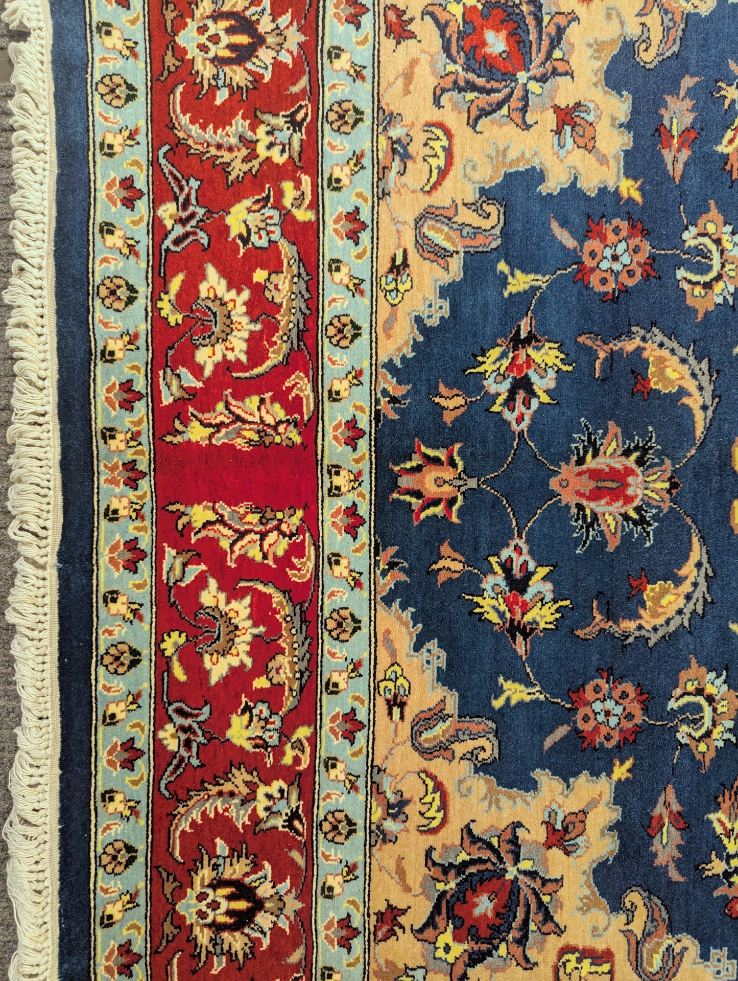 Blue & Red Kashan-Style Handmade Wool Rug – 4.5x7 ft | Floral Medallion Design (Sn:1941)