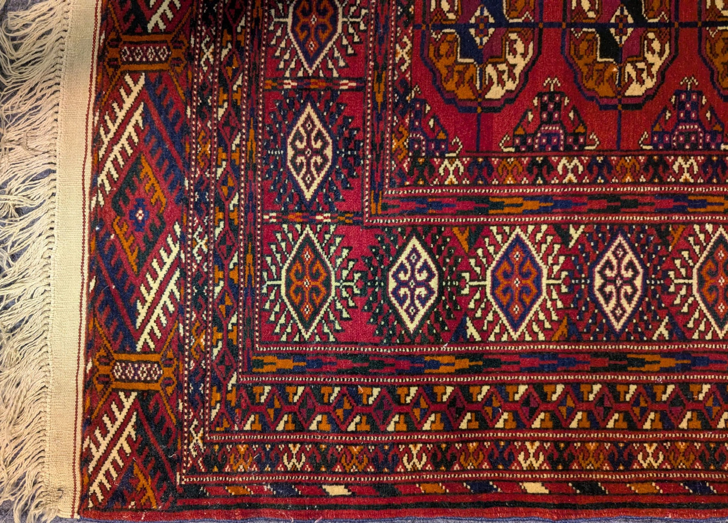 Vintage Turkmen Tekke Bokhara Rug – 4.3x6 Feet | Handwoven Tribal Wool Carpet(Sn:7309)