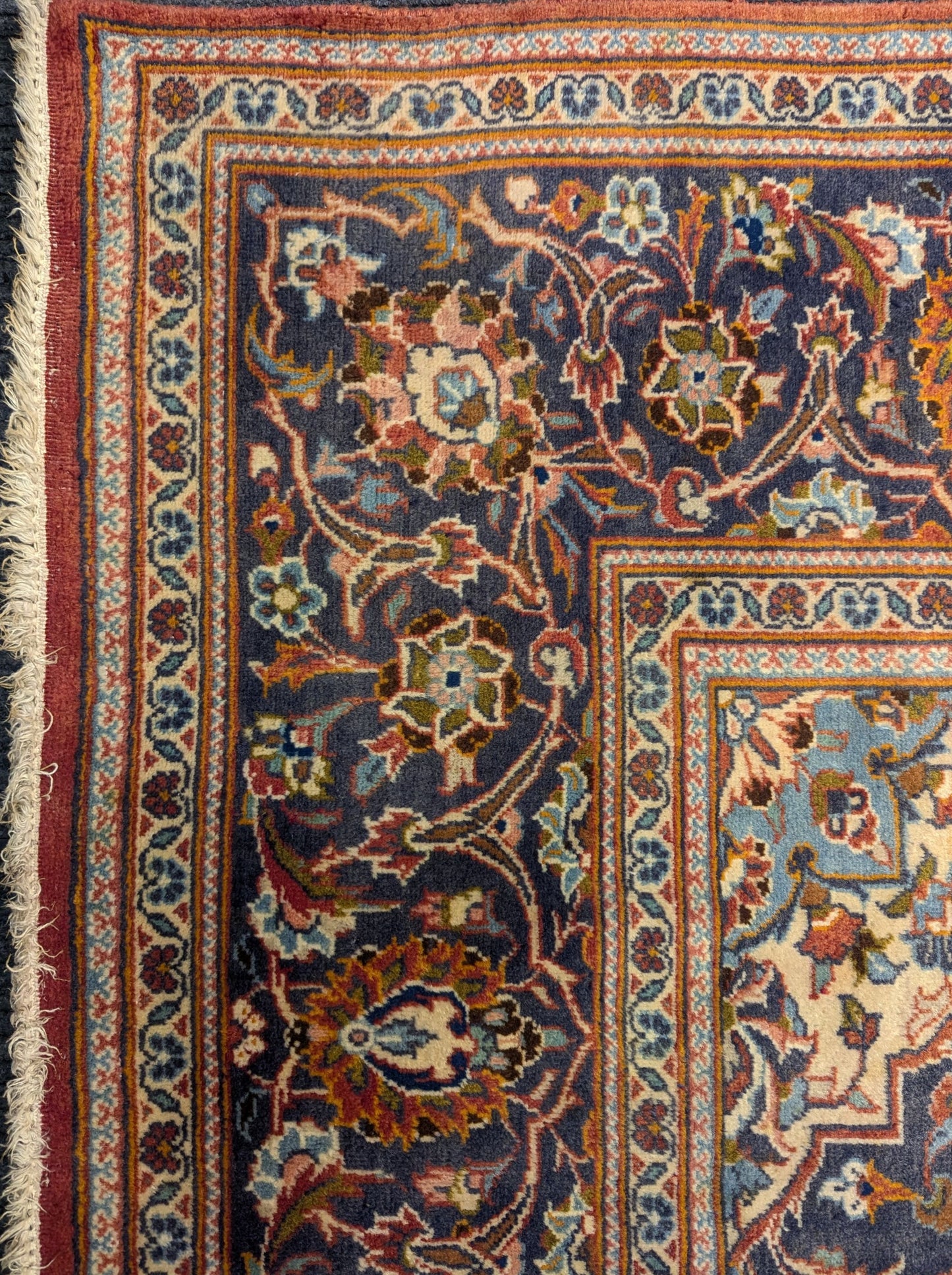 Vintage Red Kashan Rug – 6.7 x 9.8 Feet – Hand-Knotted Wool (Sn:5996)