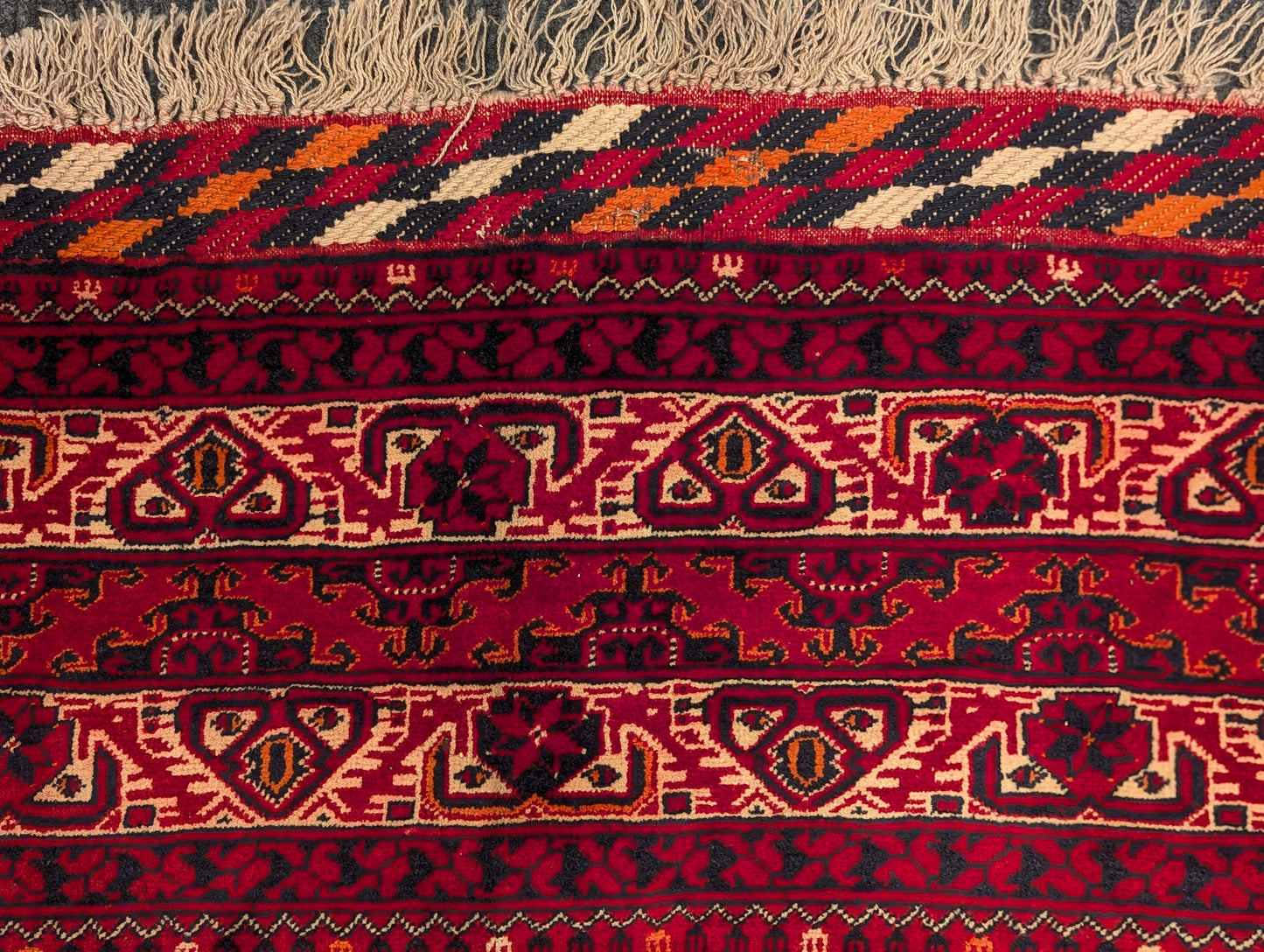 Hand-Knotted Bokhara Rug – Red Tekke Gul Design | 7x10 Feet (Sn:7523)