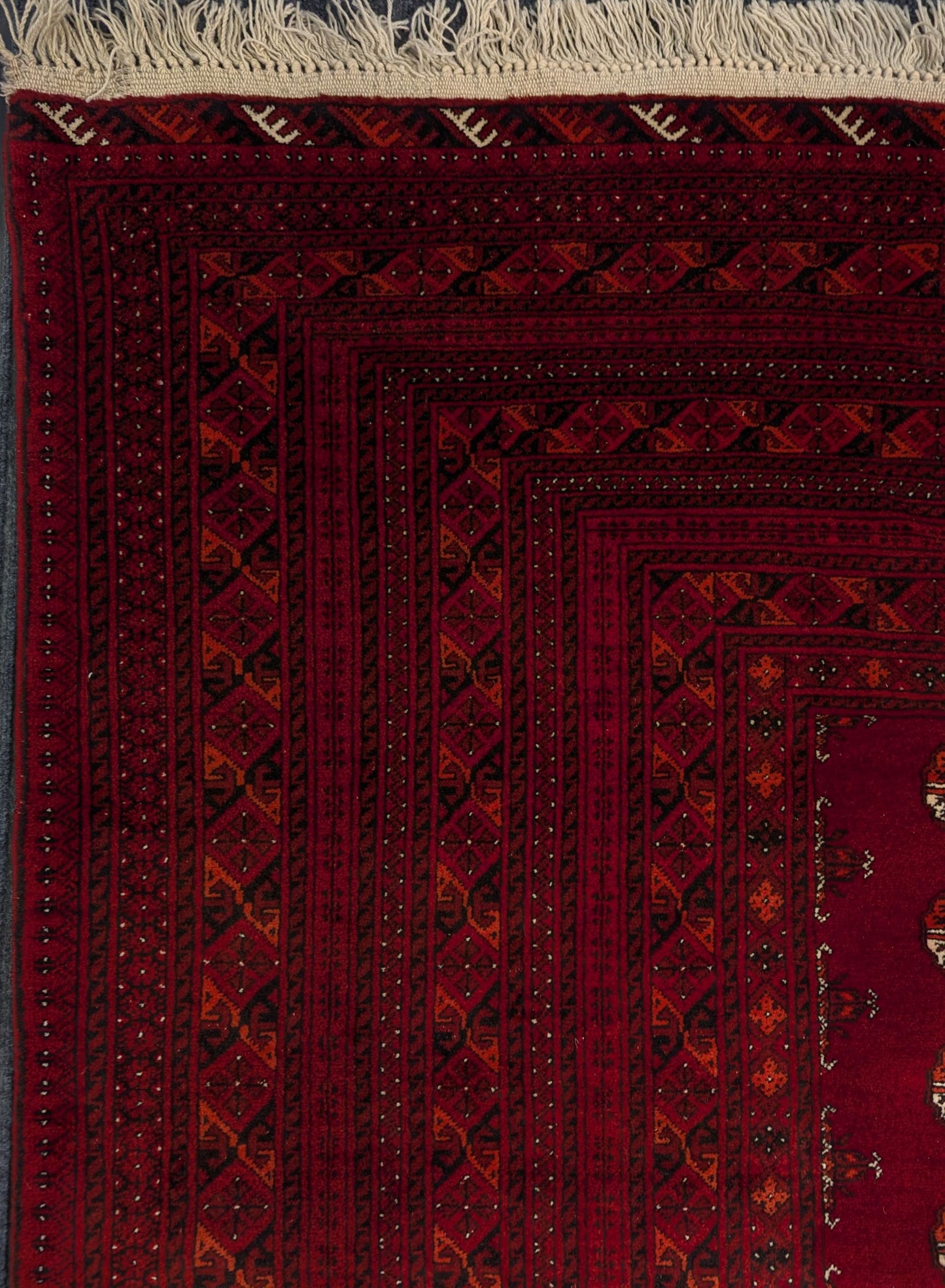 Vintage Red Bokhara Handmade Wool Rug – 7 x 10 Feet (Sn:7690)