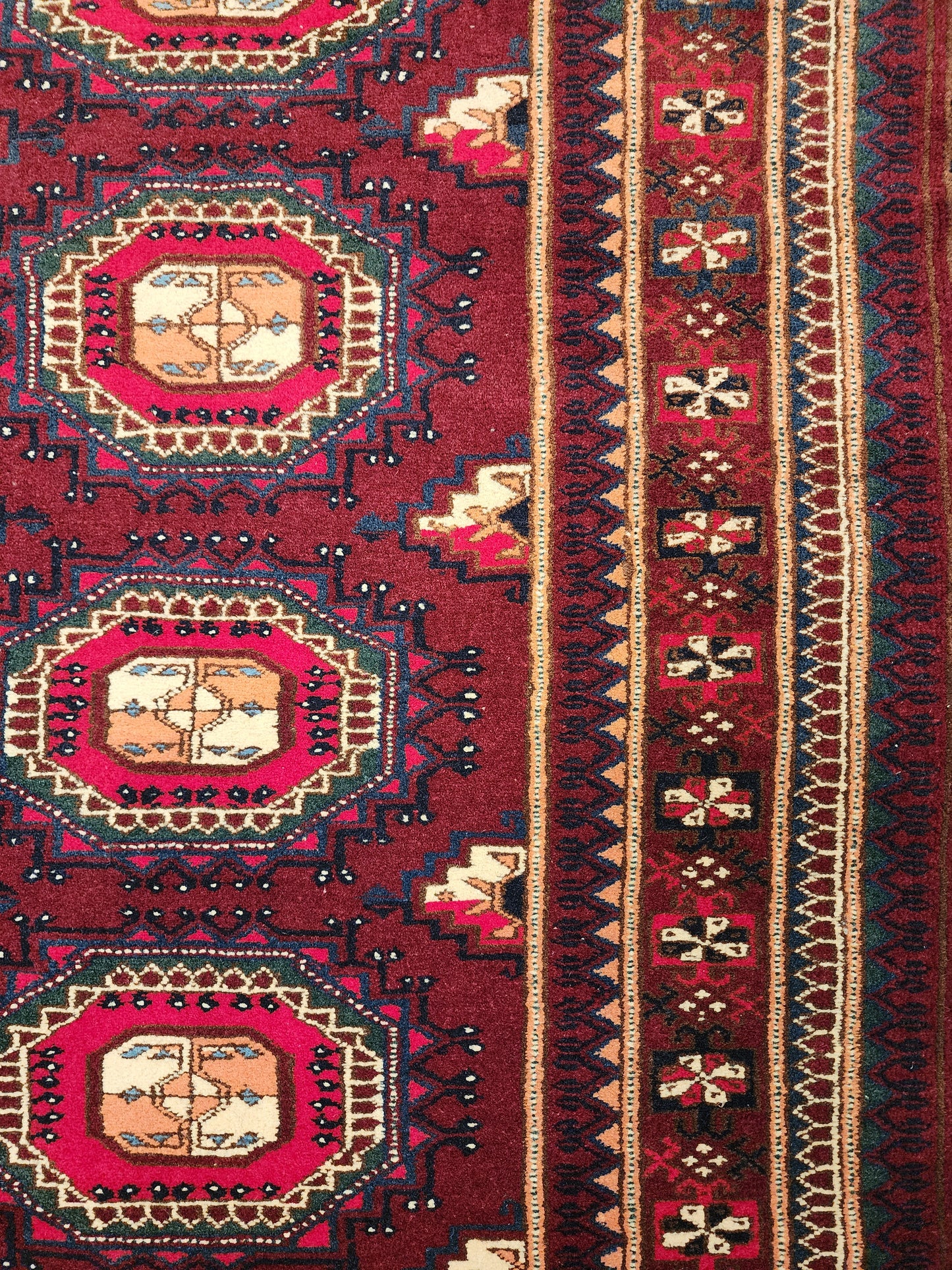 Vintage Red Bokhara Handmade Wool Rug – 4x6 Feet(Sn:3614)