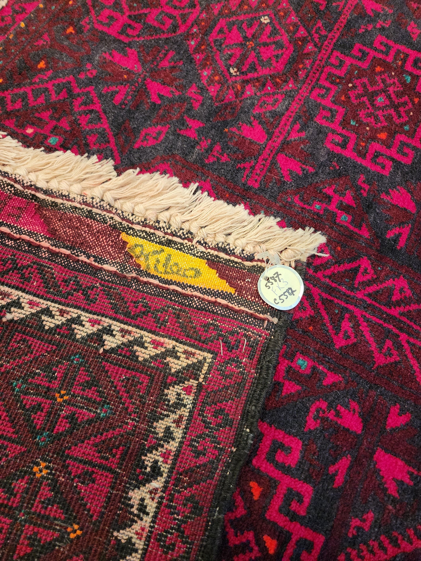 Vintage Baluch Tribal Rug – Geometric Gul Medallions | 4.0 x 6.0 Feet (Sn:5587)