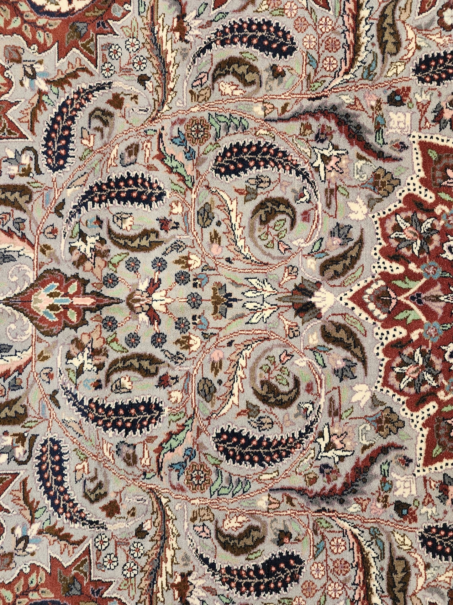 Grey Kashan 4.5X7 Feet (SN:LP127)