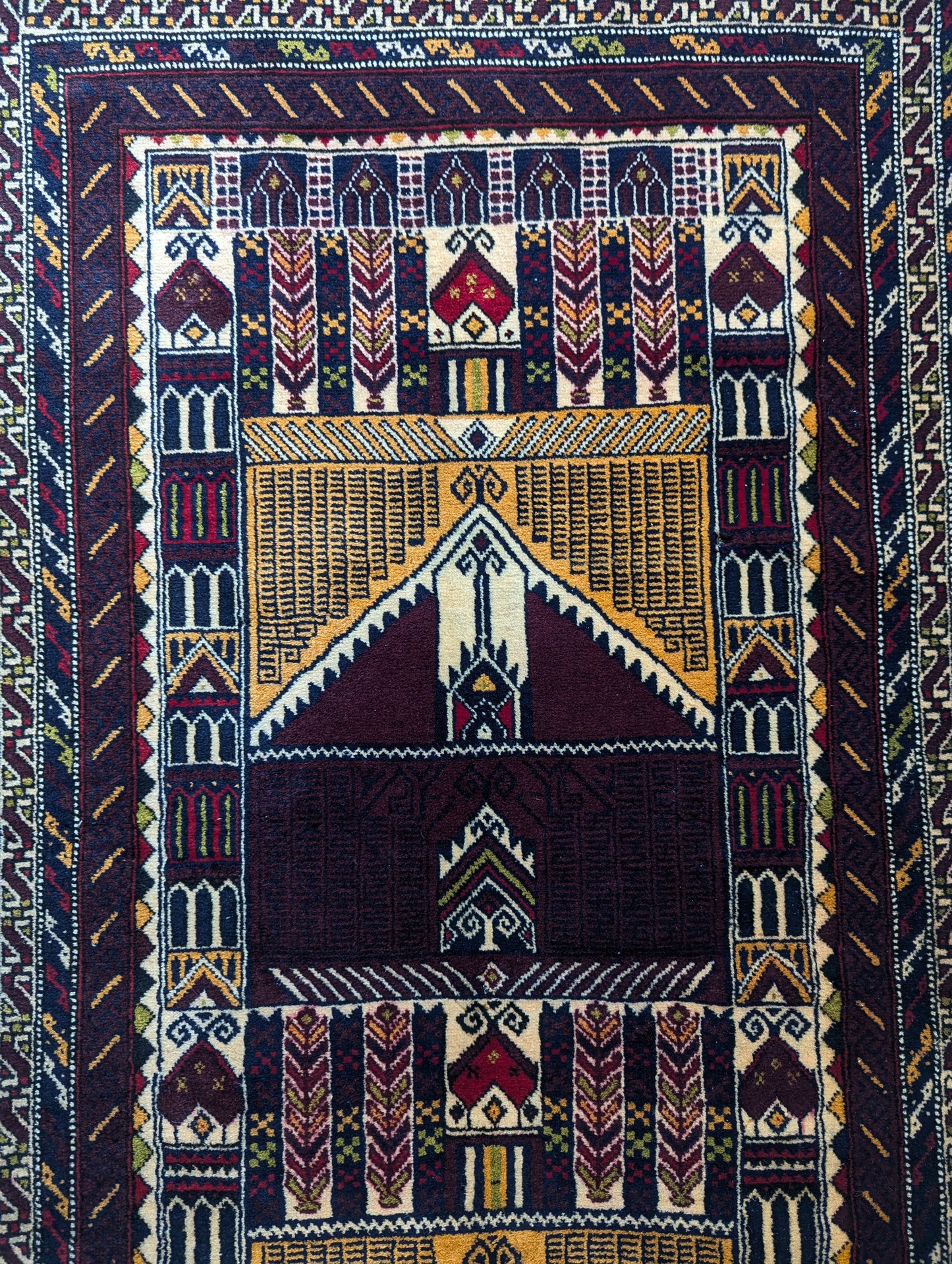 Vintage Baluch Prayer Rug – 2.5x4 ft – Hand-Knotted Tribal Wool Carpet(Sn:7682)