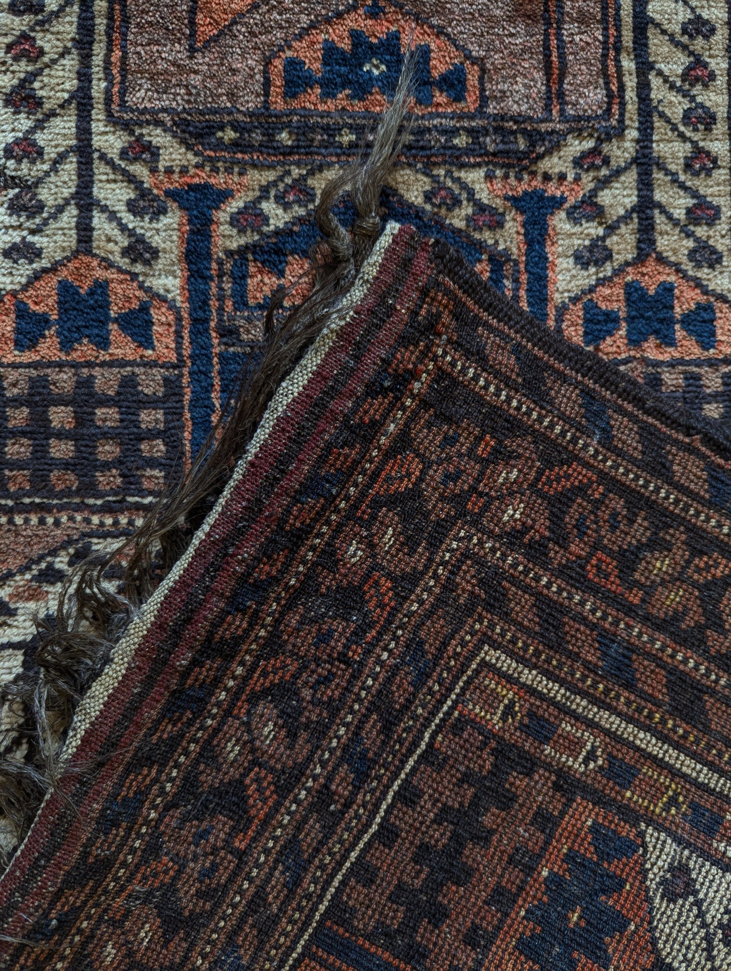 Vintage Baluch-Turkmen Prayer Rug – 2.5x3 Feet | Handwoven Wool(Sn:7362)