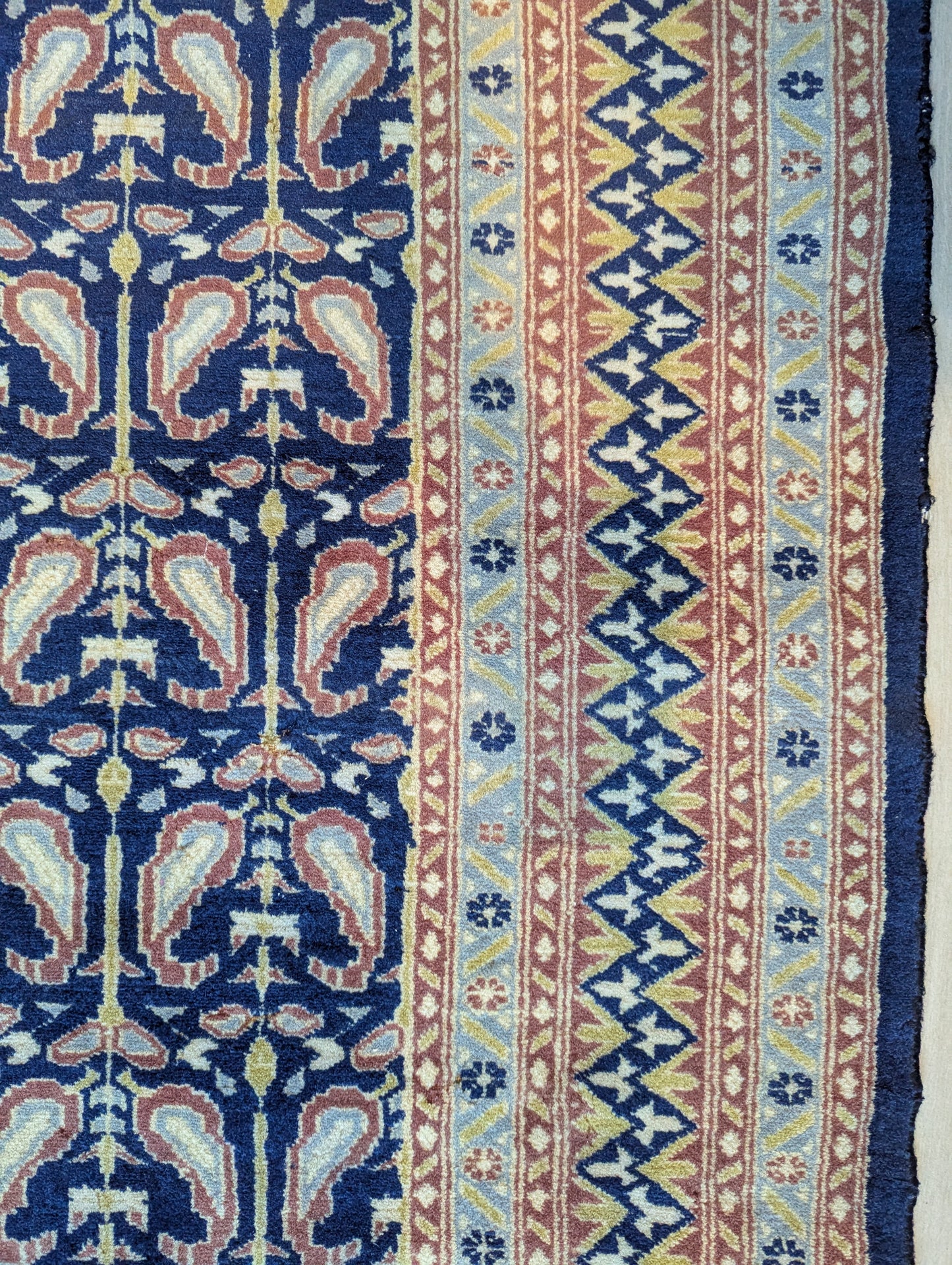 Handmade Persian Qom Rug – Navy Boteh  (paisley)  Design – 4x6 Feet (SN:Q19)