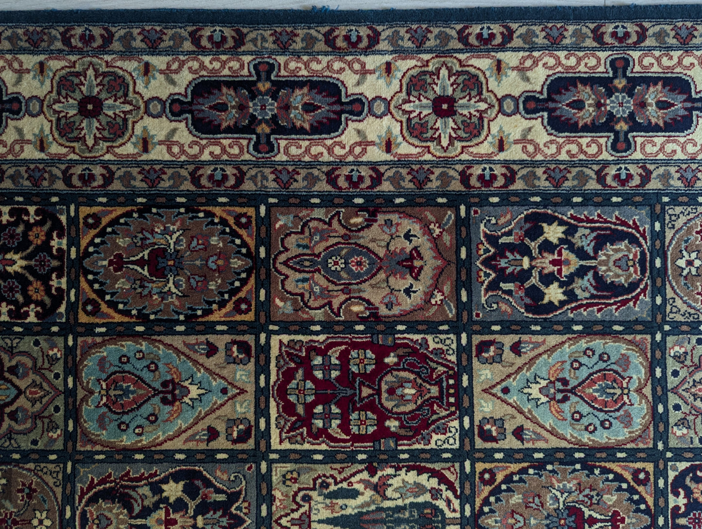 Qum Panel design 4.5X7 Feet (Sn:8166)