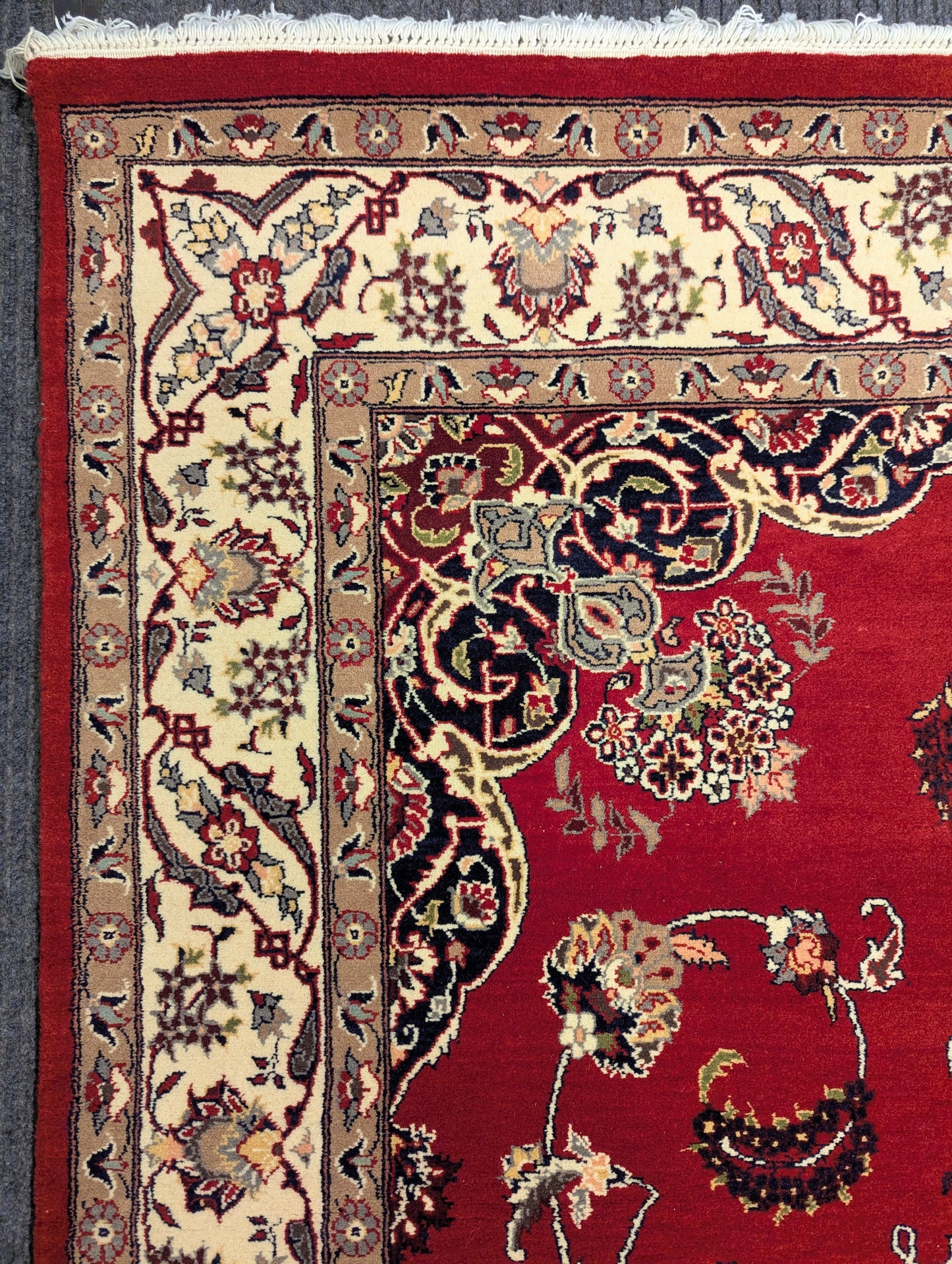 Red Kashan-Style Handmade Wool Rug – 4.5x7 ft | Floral Medallion Design(Sn:1351)