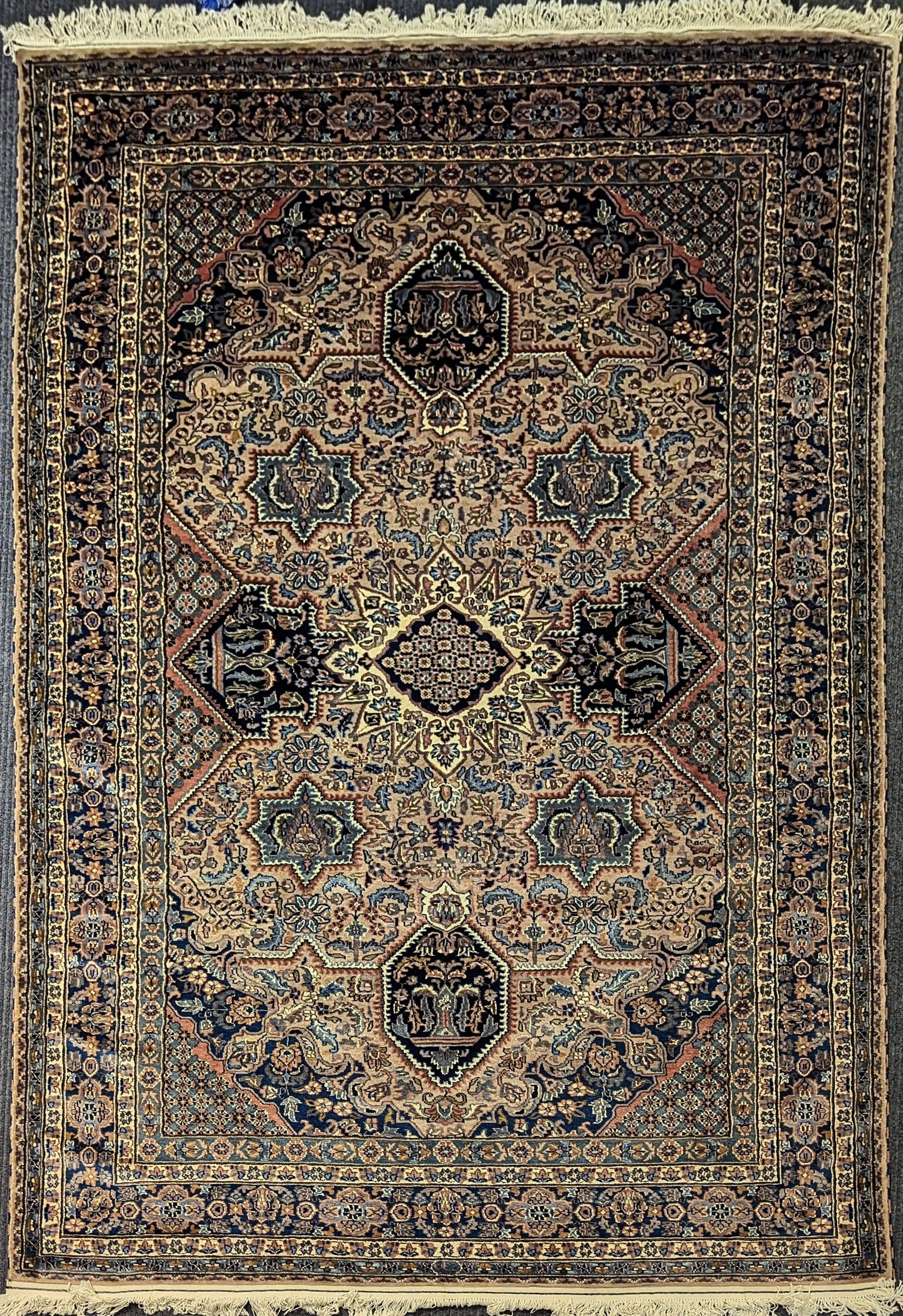 Vintage Pakistani Kashan-Style Handmade Wool Rug – 6x9 Feet | 45+ Years Old(sn:7211)