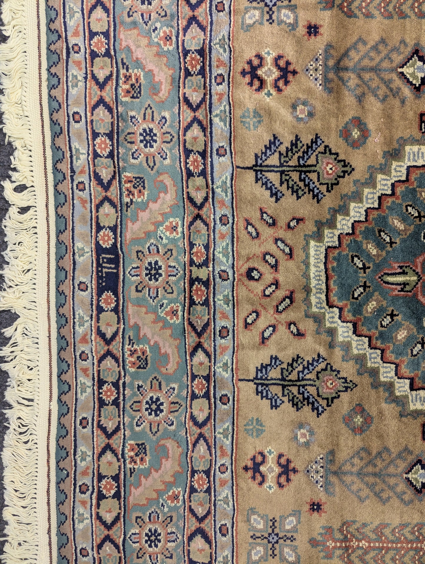 Vintage Pakistani Kashan-Style Handmade Wool Rug – 6x9 Feet | 45+ Years Old (sn:6708)